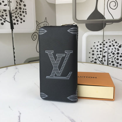 BL - High Quality Wallet LUV 069