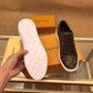 BL - High Quality Luv Sneaker 064