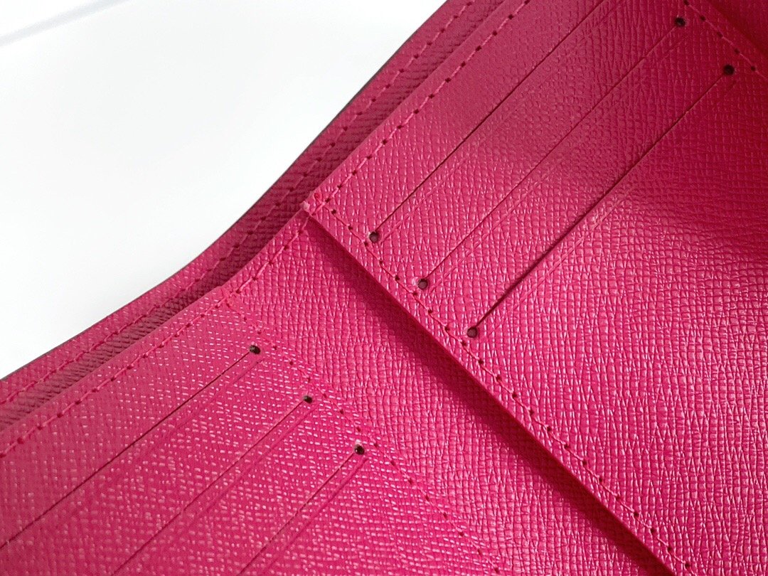 BL - High Quality Wallet LUV 117