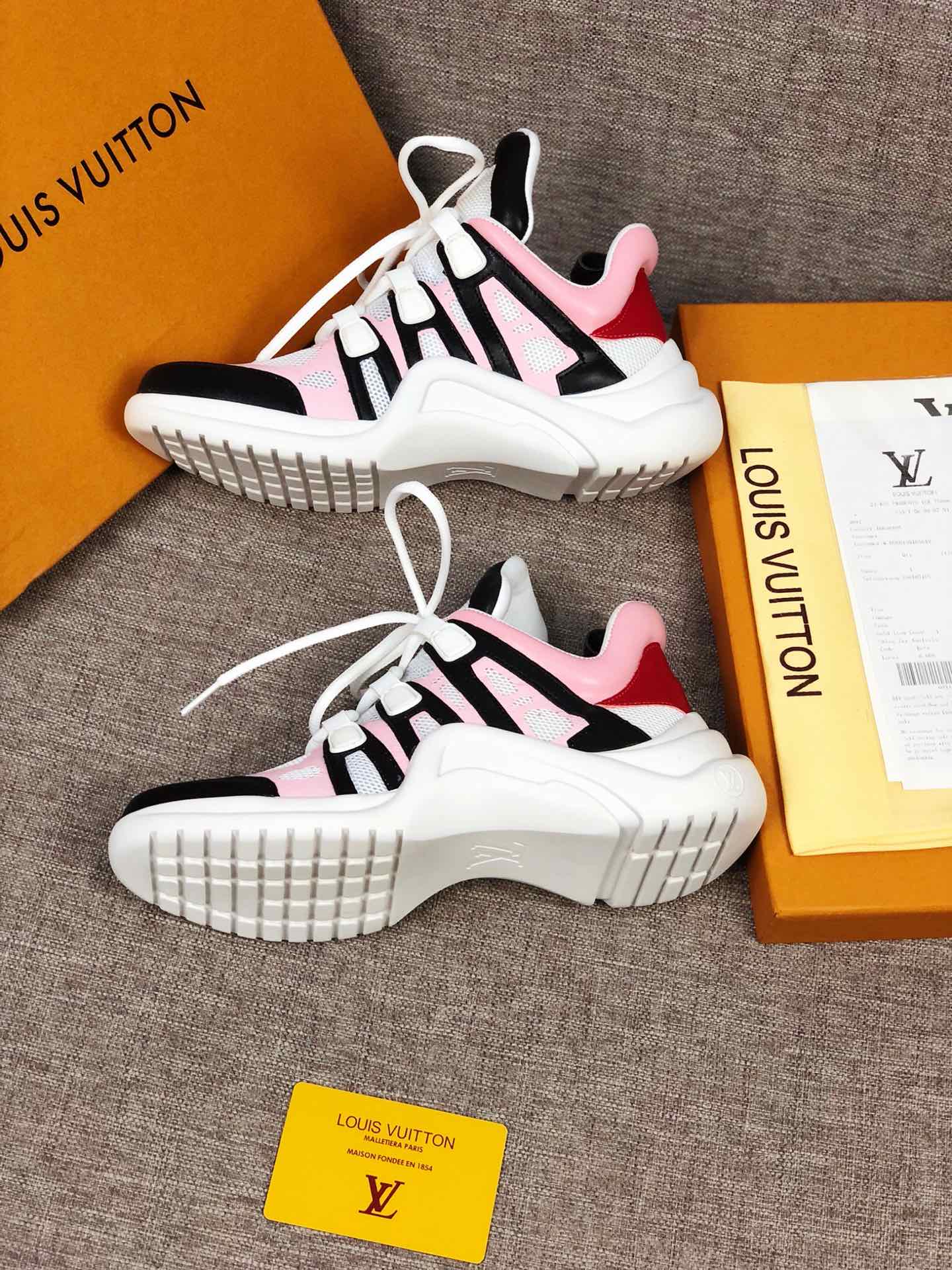 BL - LUV Archlight Pink Black Sneaker