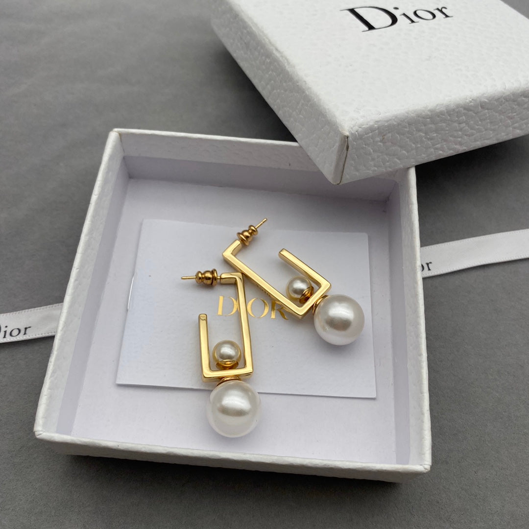 High Quality Earring Dir 035
