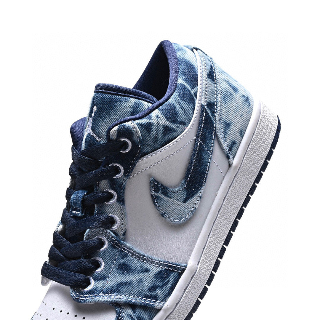 BL - AJ1 Low Washed Denim