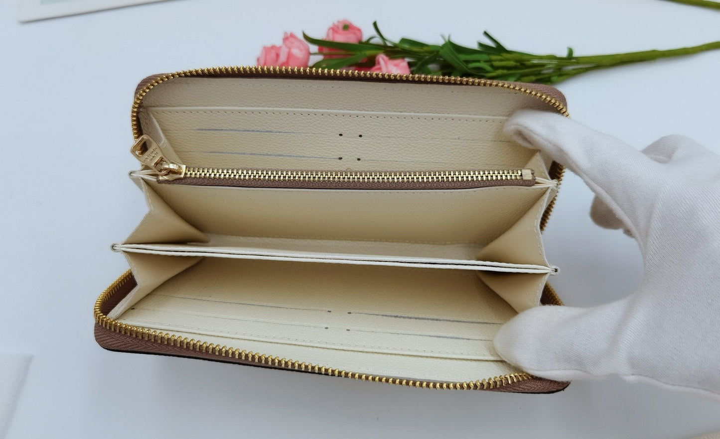 BL - High Quality Wallet LUV 002