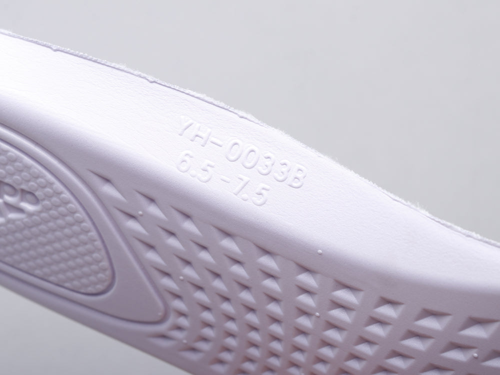 BL - Yzy 380 Alien Sneaker