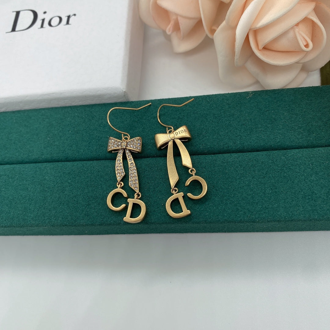 High Quality Earring Dir 033