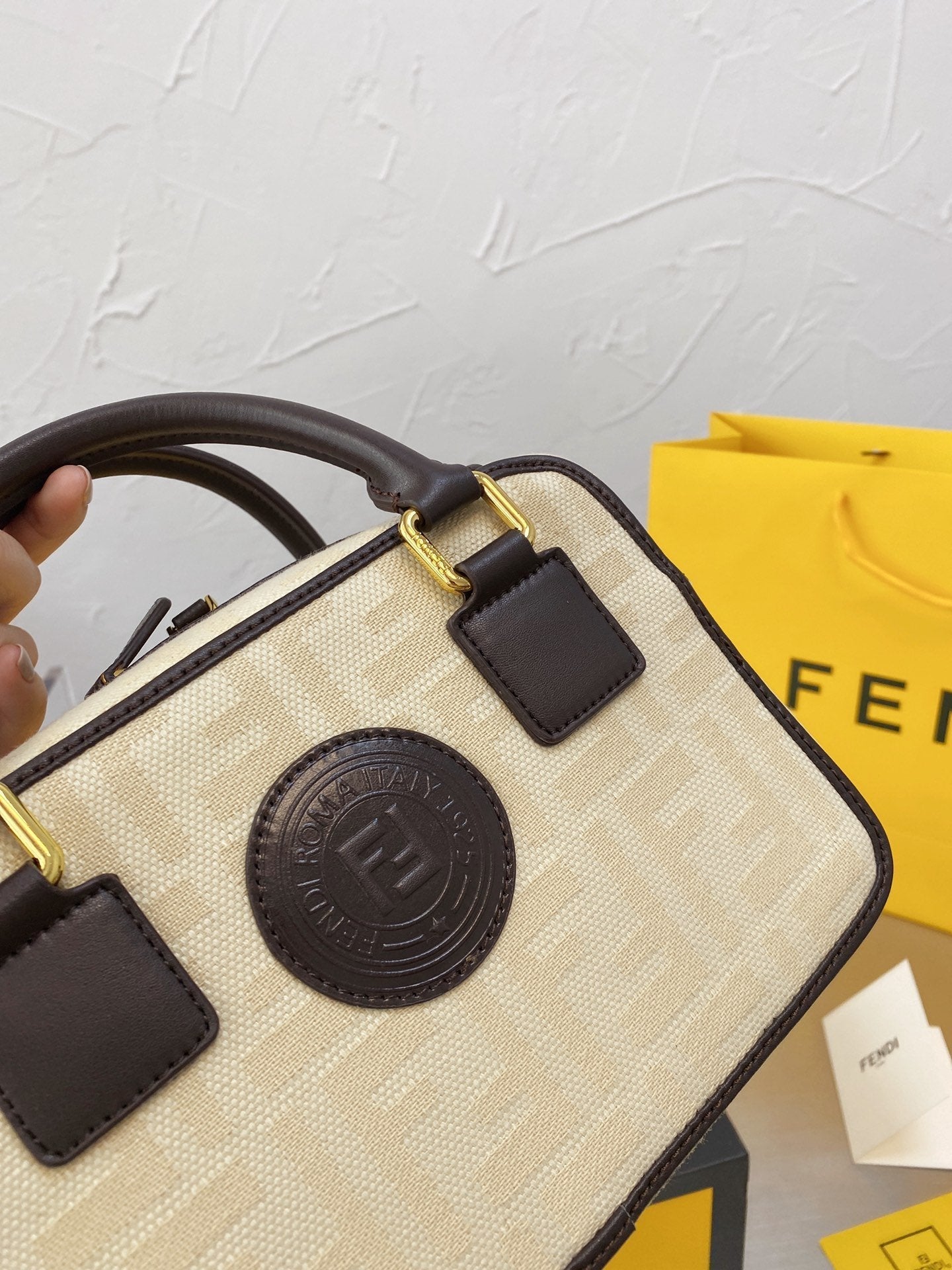 BL - High Quality Bags FEI 109