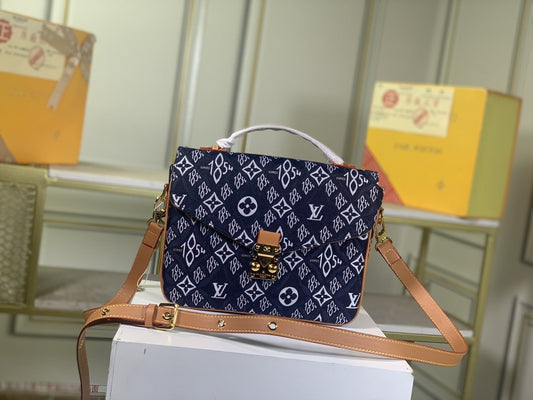 BL - High Quality Bags LUV 111