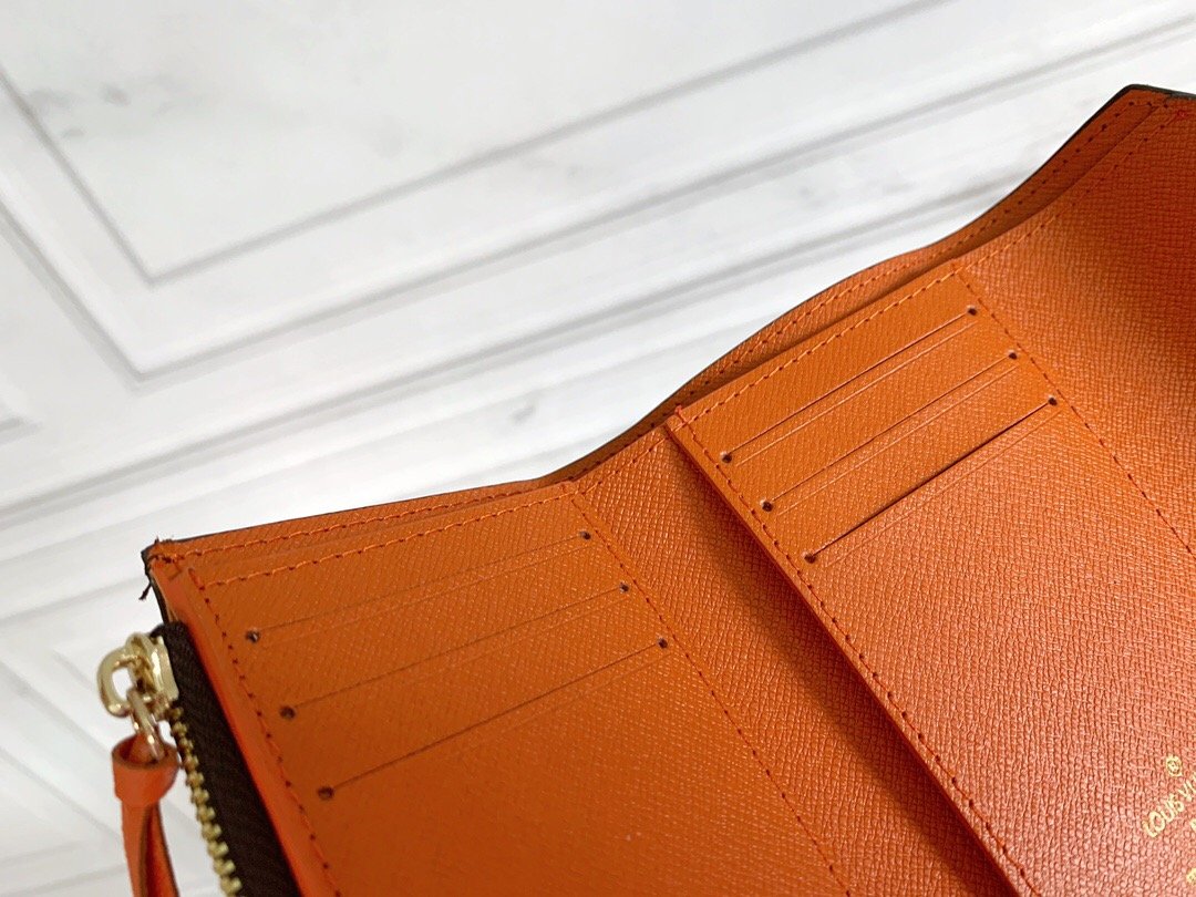 BL - High Quality Wallet LUV 113