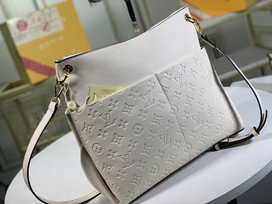 BL - High Quality Bags LUV 112