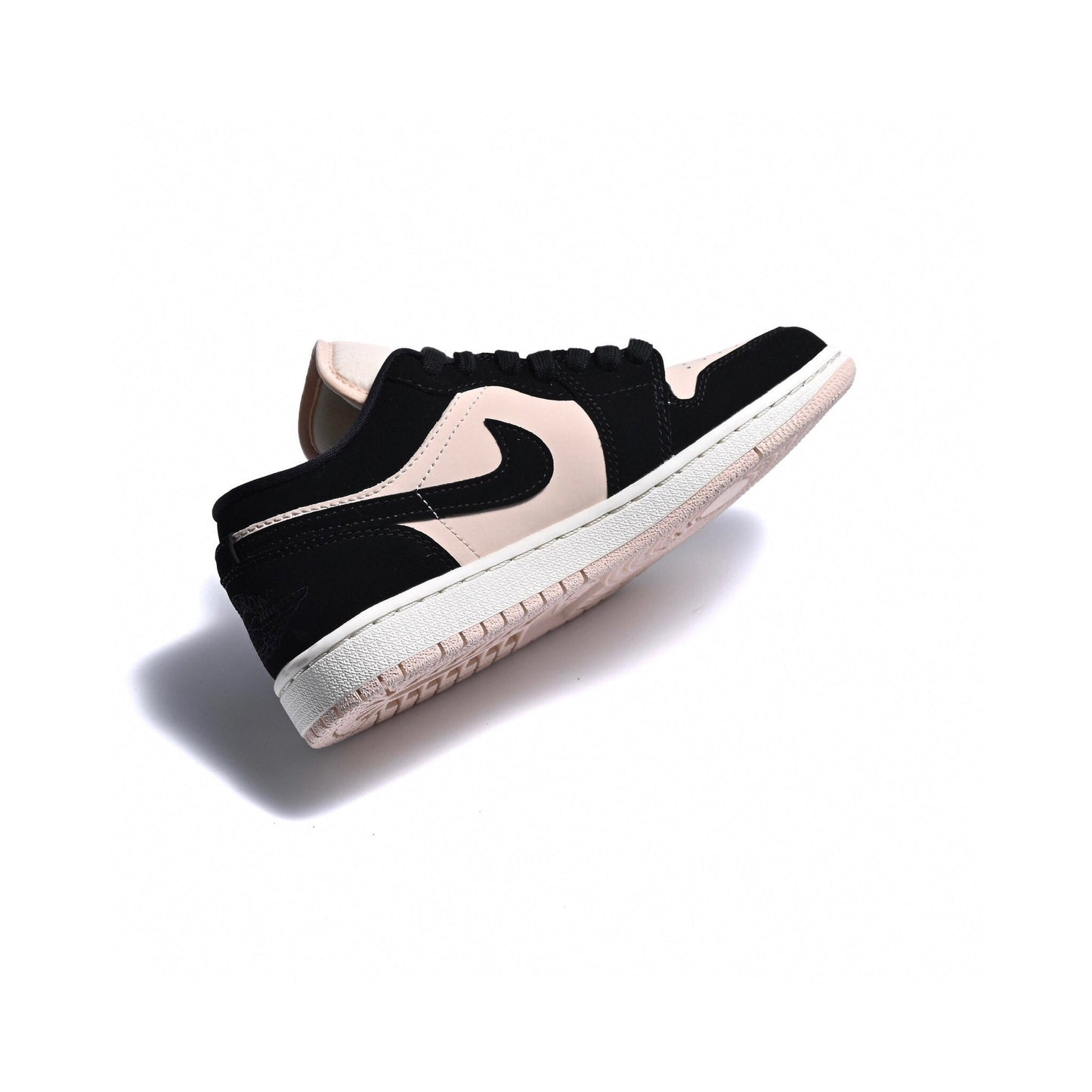 BL - AJ1 Low Milk Tea