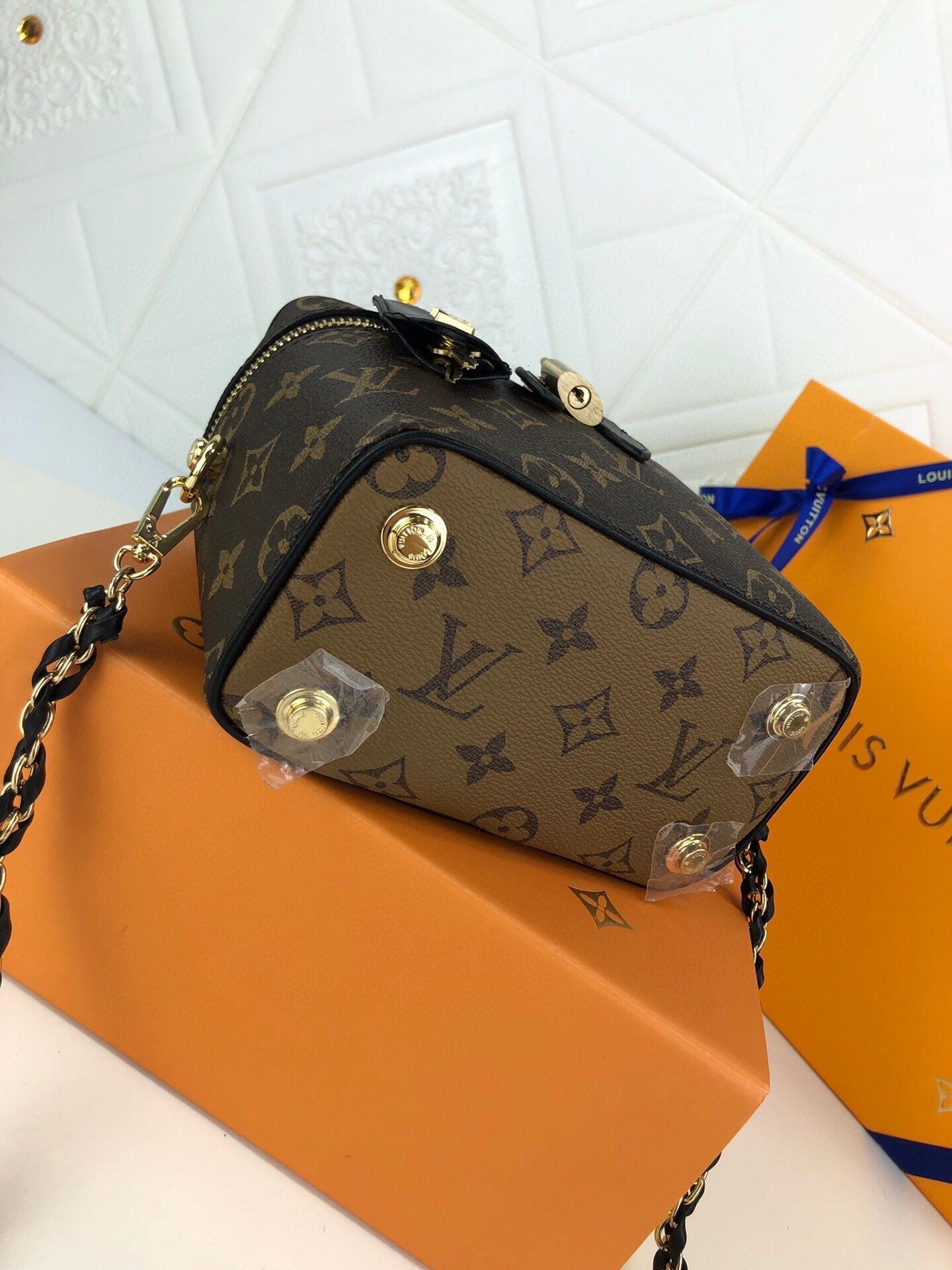 BL - High Quality Bags LUV 026
