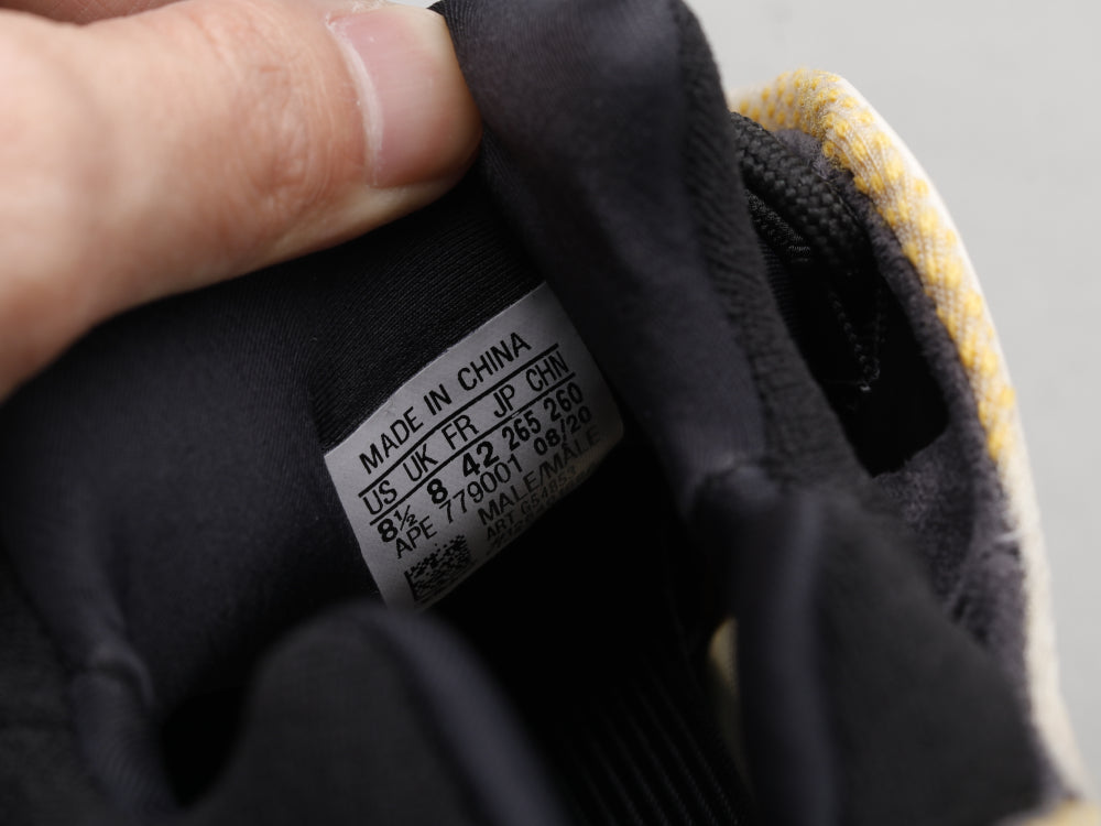 BL - Yzy 700 Beige Srphym Sneaker