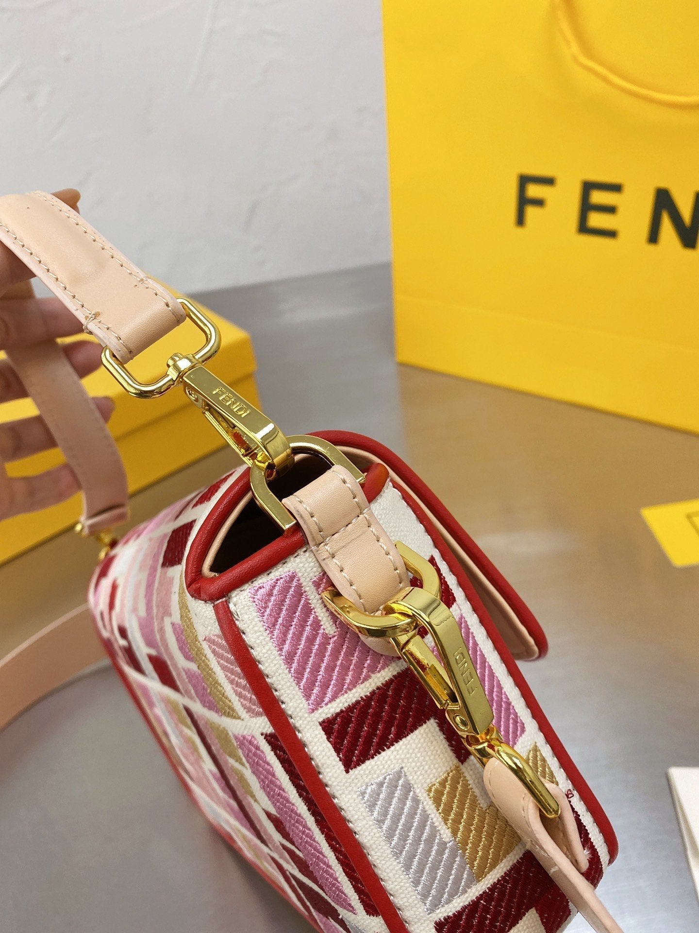 BL - High Quality Bags FEI 119