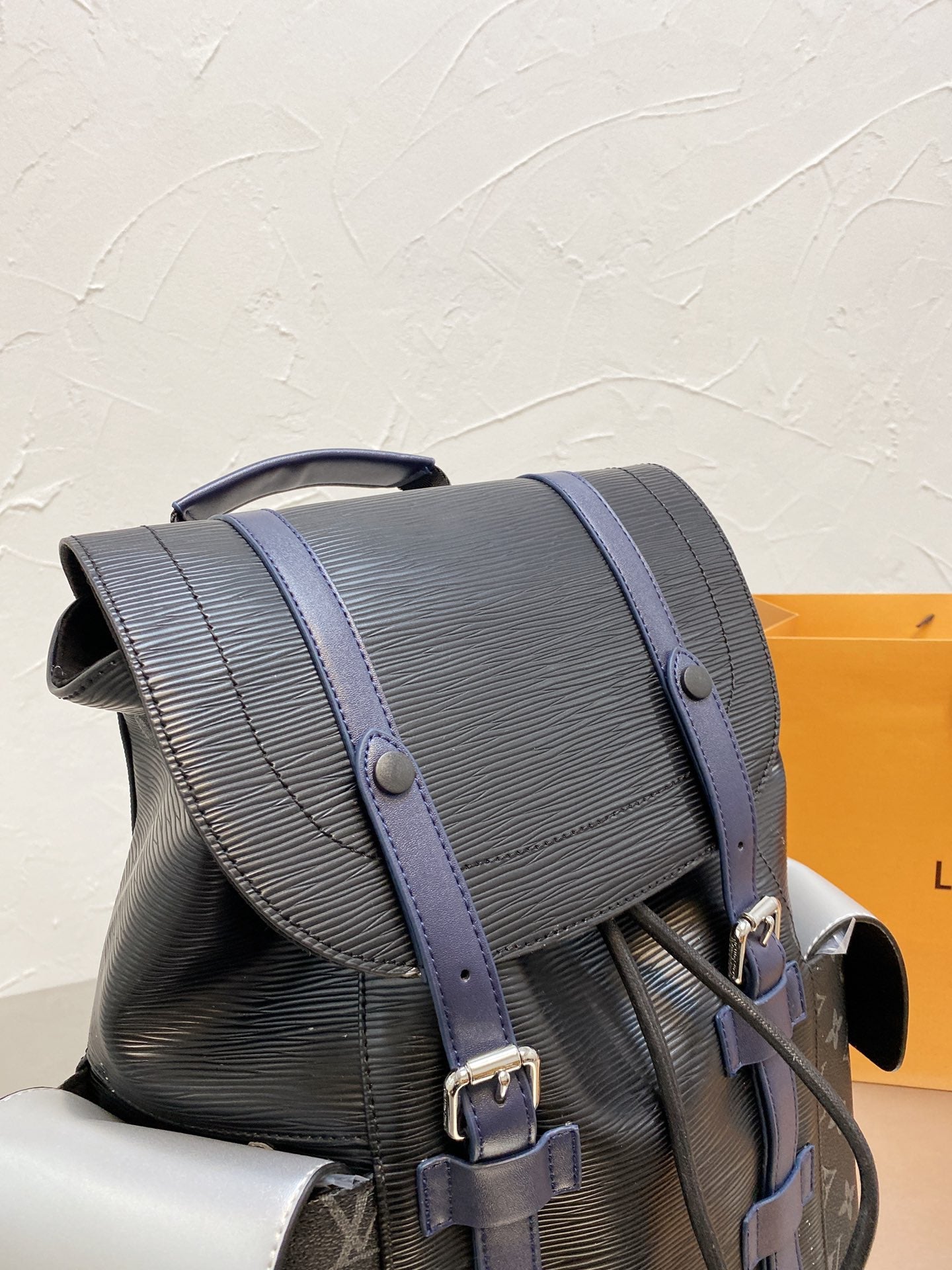 BL - High Quality Bags LUV 077