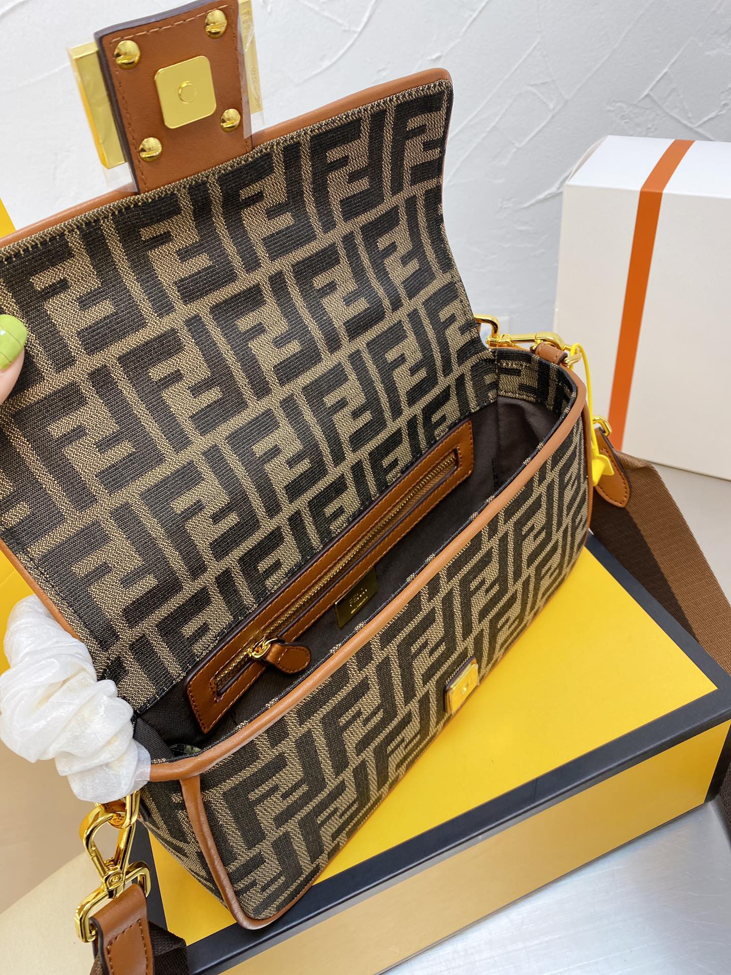 BL - High Quality Bags FEI 136