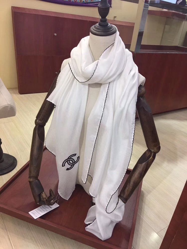 High Quality  CHL  Scarf 005