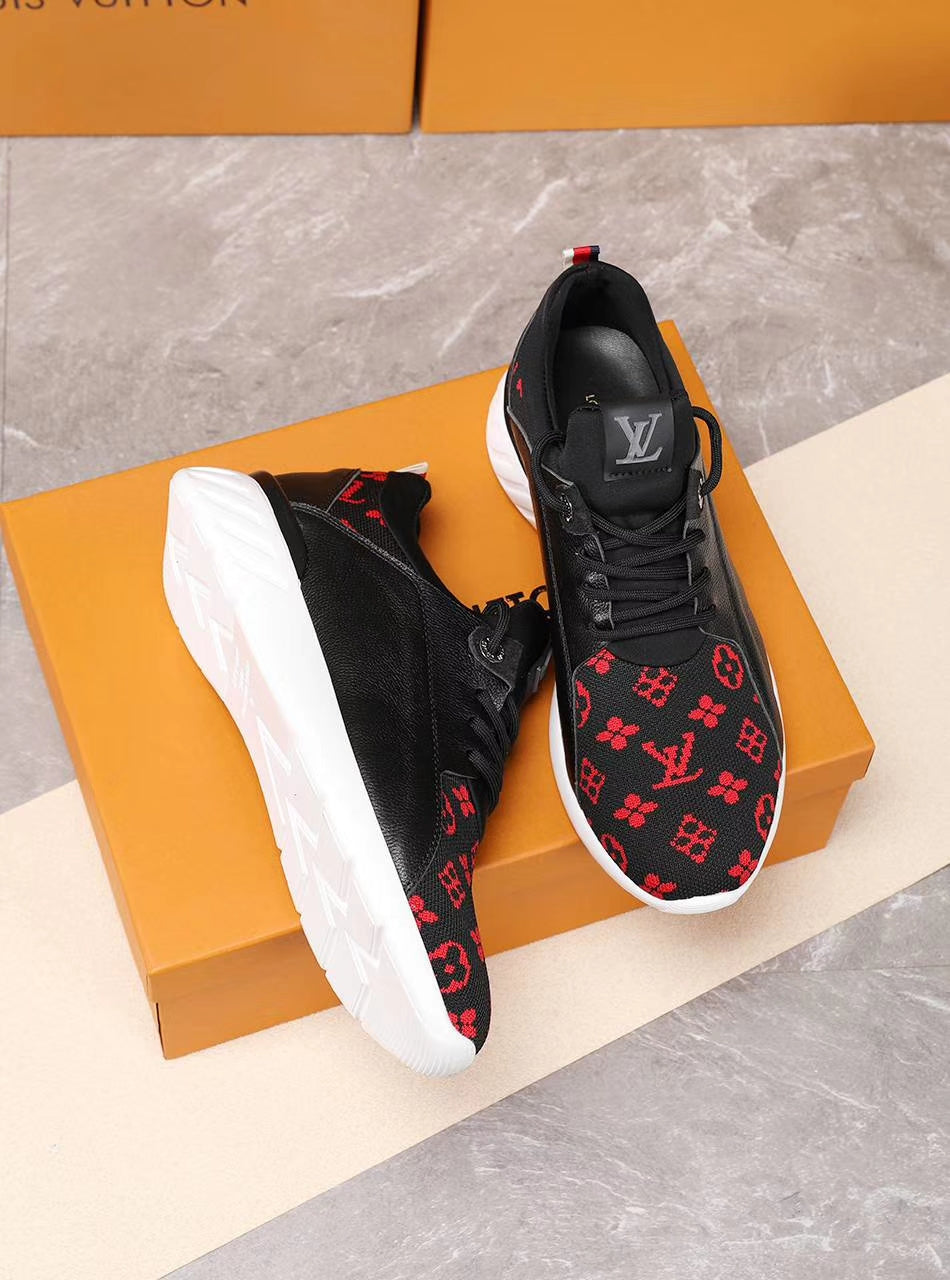 BL - High Quality Luv Sneaker 106