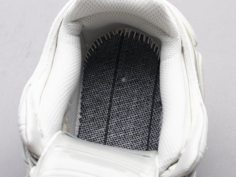 BL - Bla Track Hollow White Sneaker