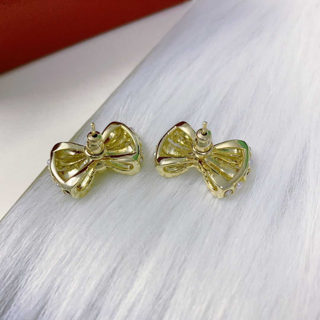 BL - High Quality Earring CHL 077