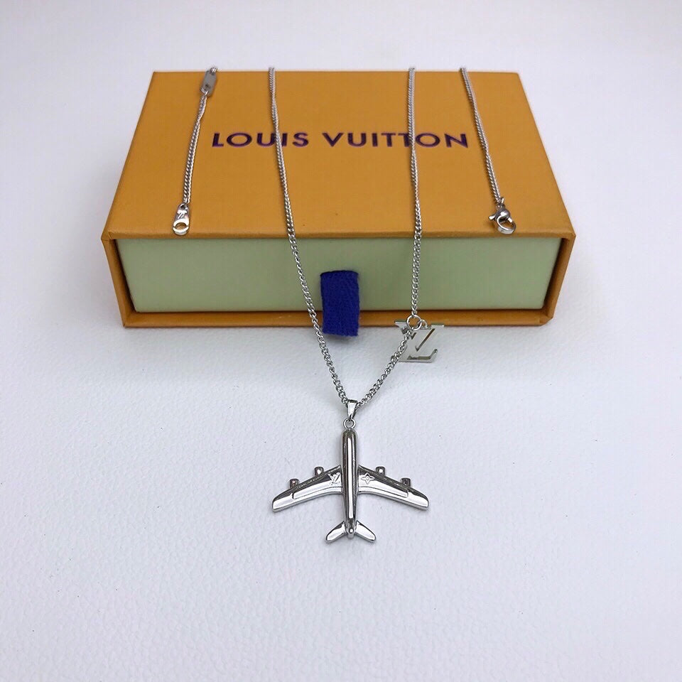 BL - High Quality Necklace LUV013