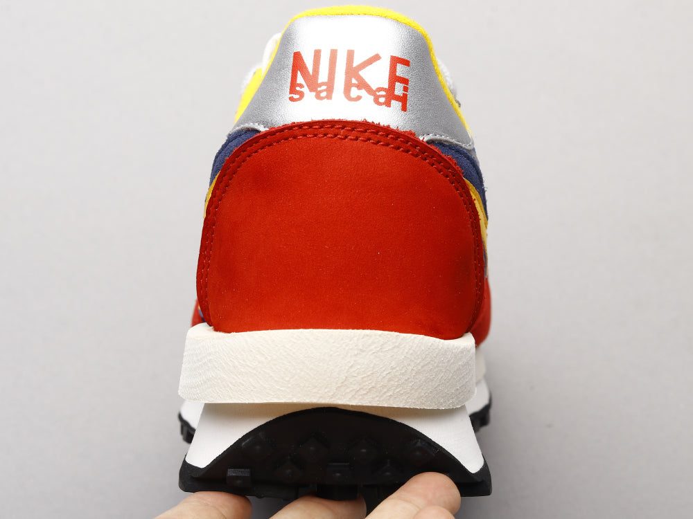 BL - NKE Waffle red and blue