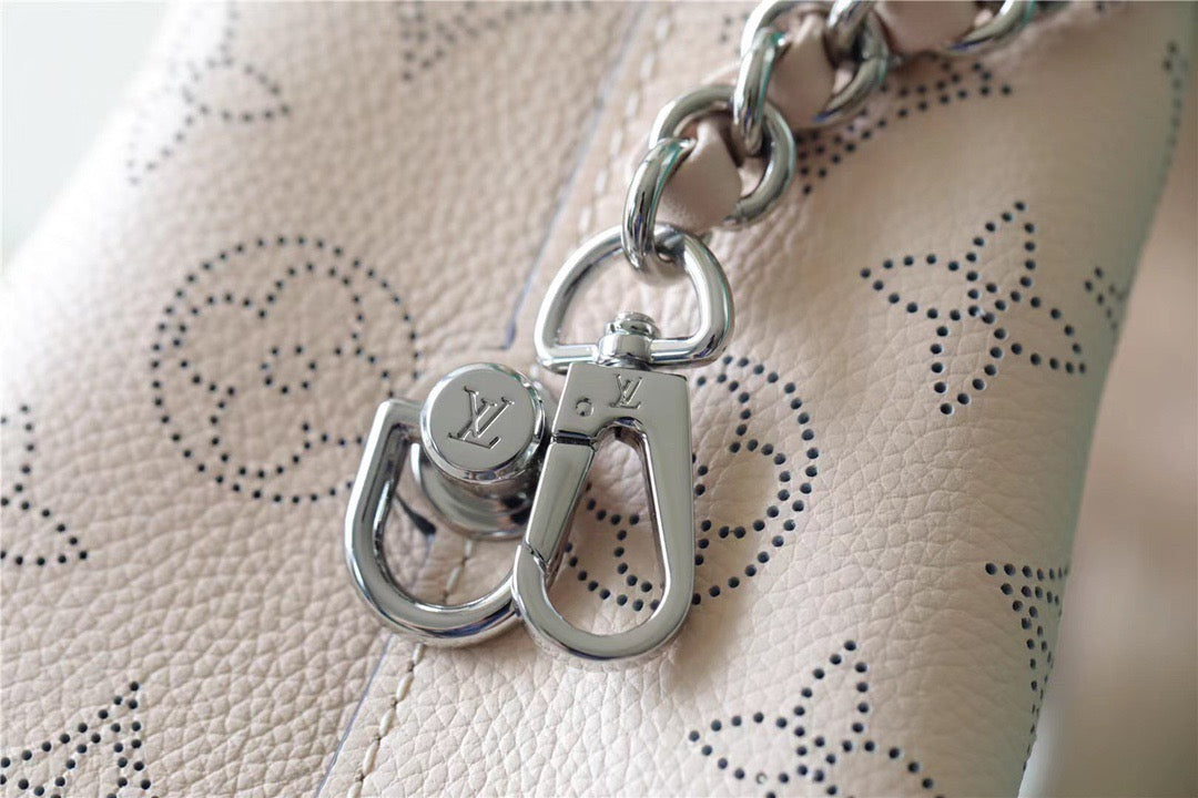 LV Why Knot MM Mahina Light Pink For Women,  Shoulder And Crossbody Bags 13.4in/34cm LV 