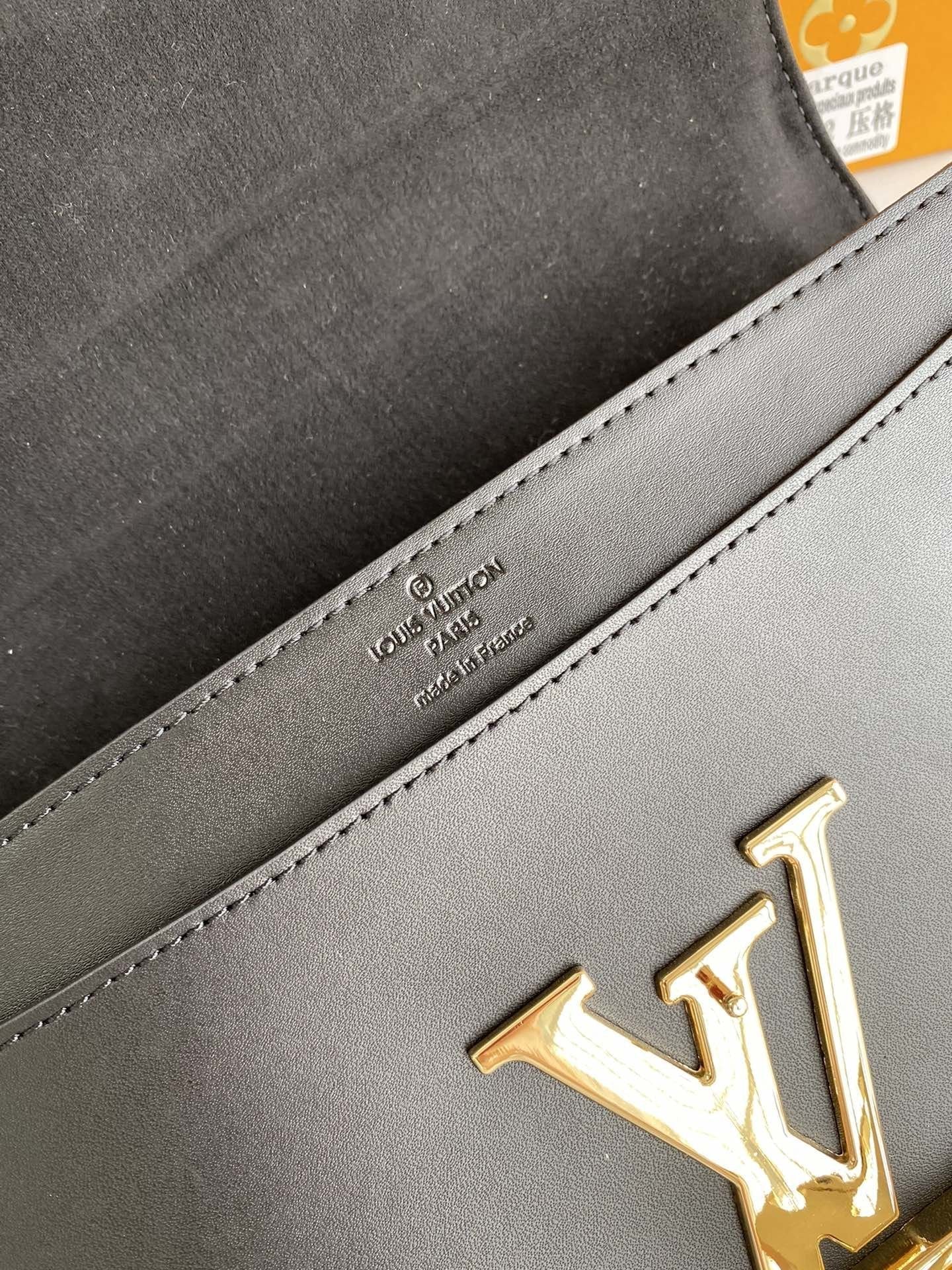BL - High Quality Wallet LUV 057