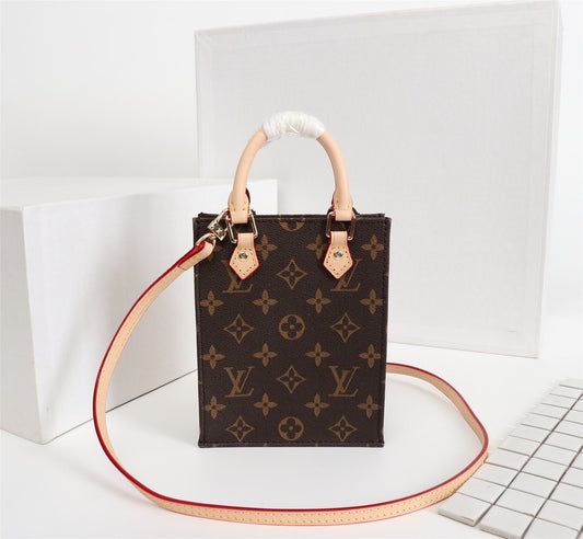 BL - High Quality Bags LUV 010