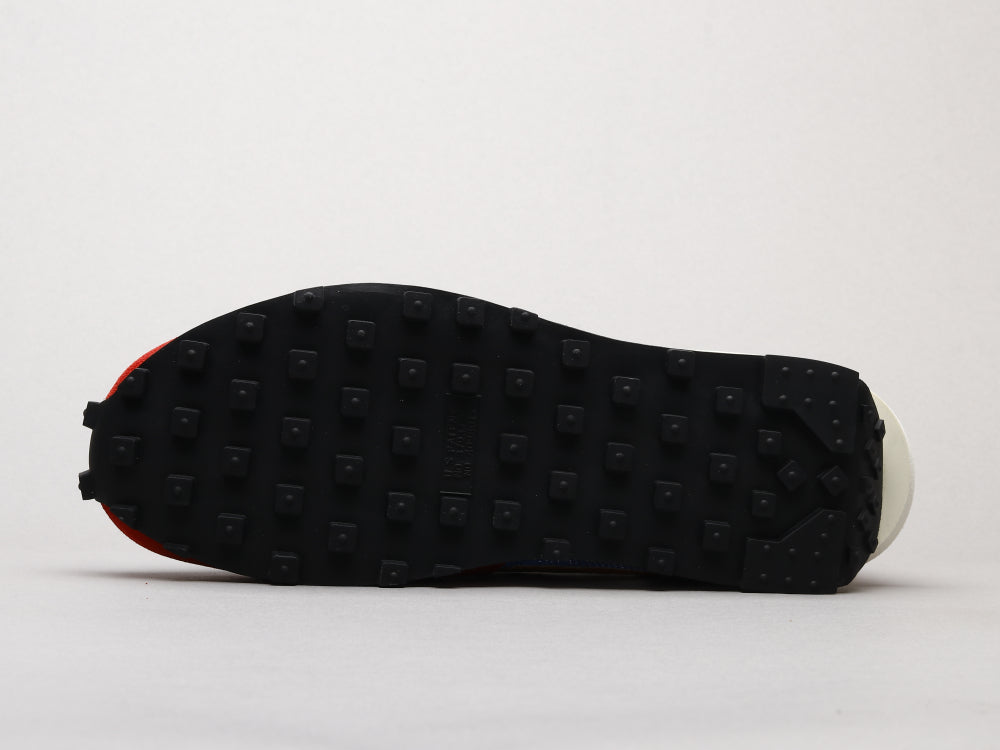 BL - NKE Waffle red and blue