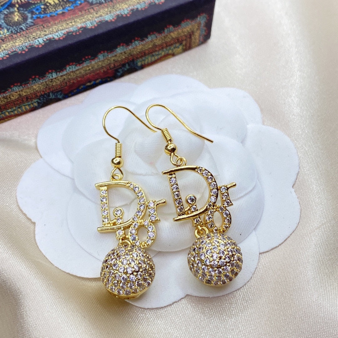 High Quality Earring DIR 003