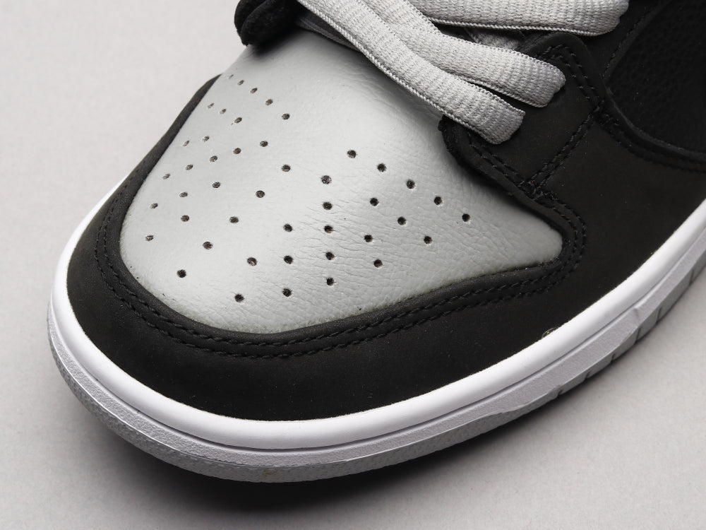 BL - NKE shadow grey