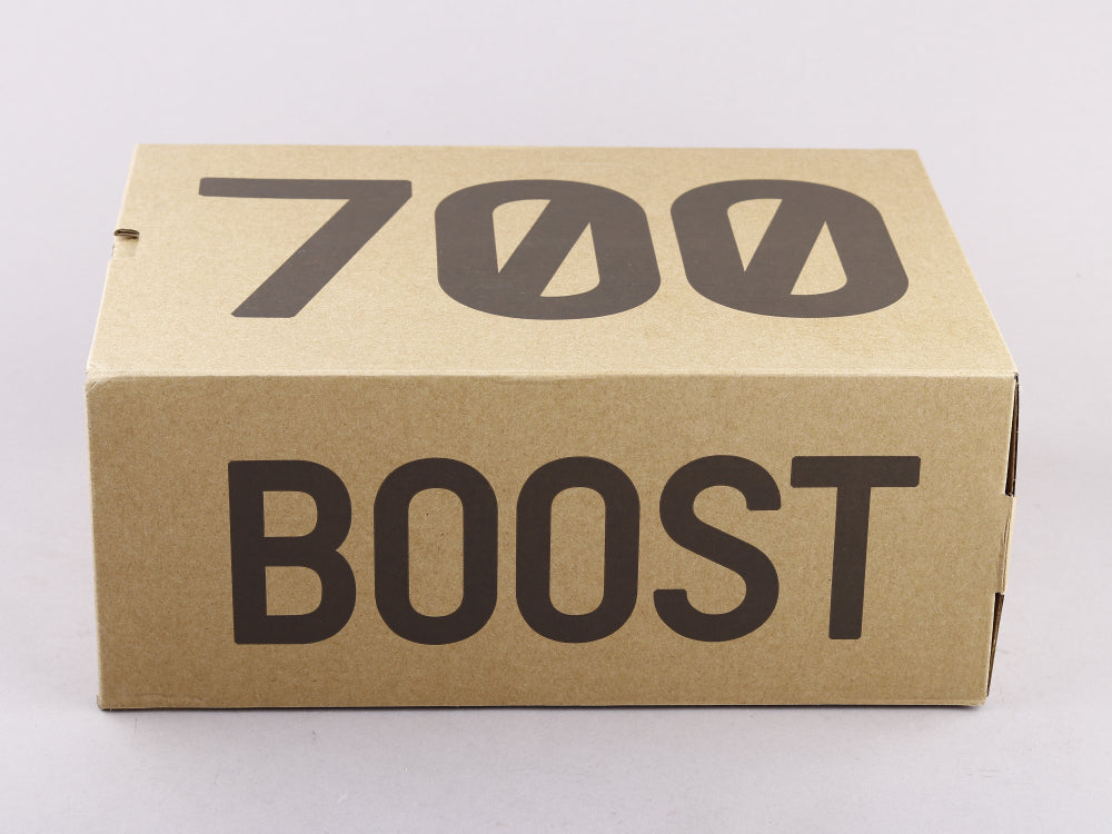BL - Yzy 700 Vanta Sneaker