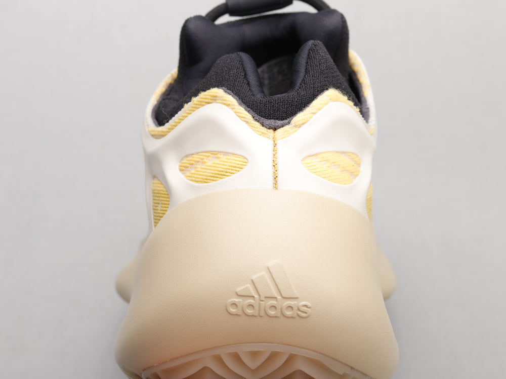 BL - Yzy 700 Beige Srphym Sneaker