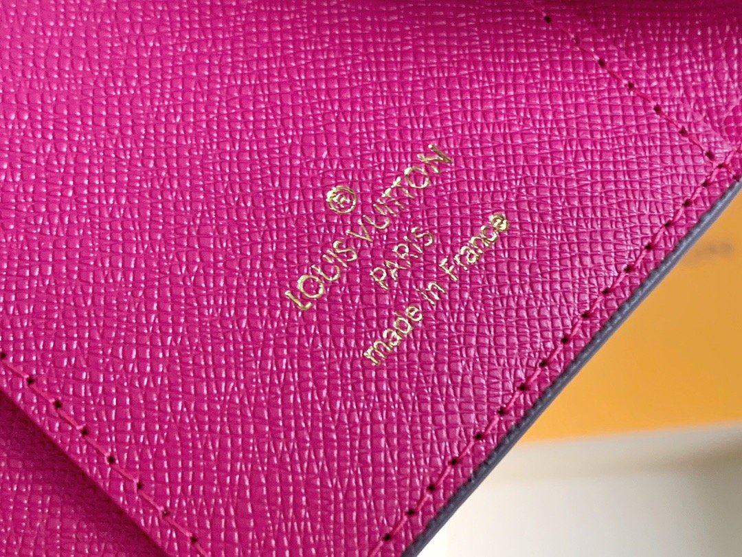 BL - High Quality Wallet LUV 117