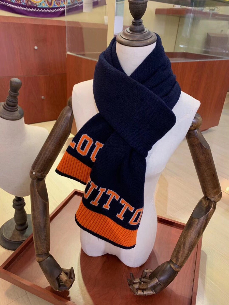 High Quality LUV  Scarf 029