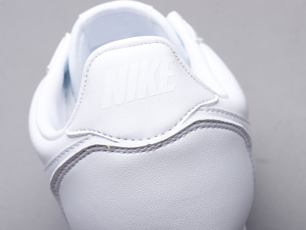 BL - NKE Generation pure white