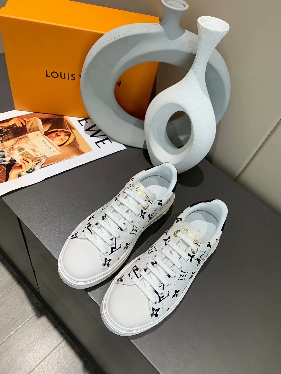 BL - LUV Time Out Black Sneaker