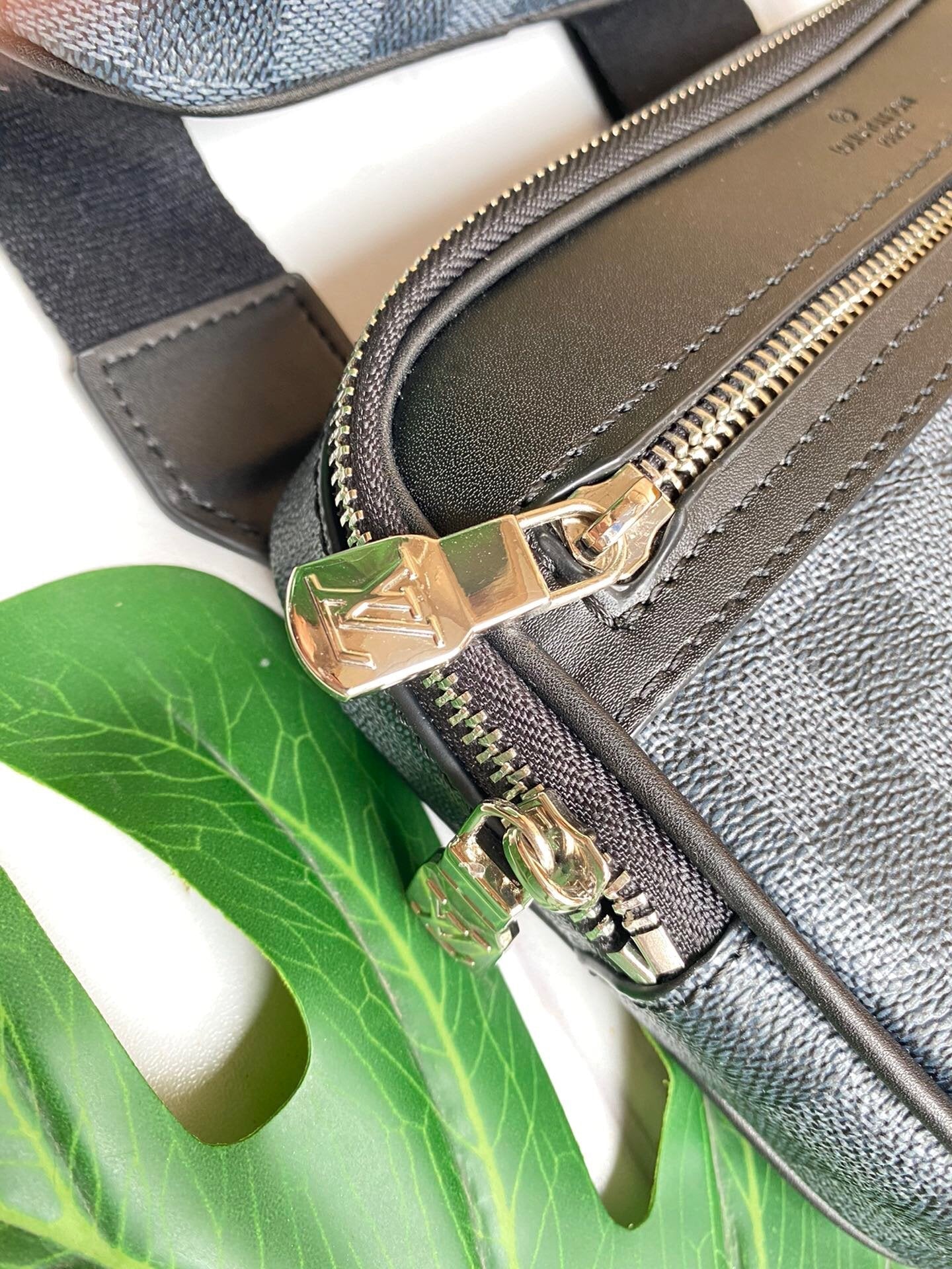 BL - High Quality Bags LUV 136