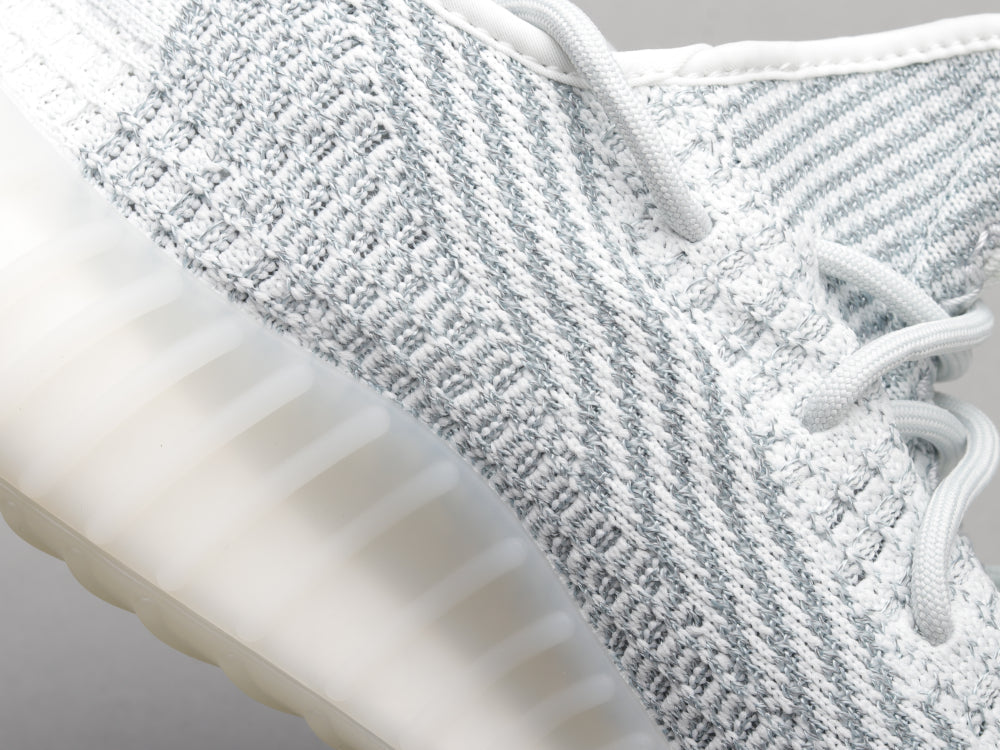BL - Yzy 350 IBL Blue Sneaker