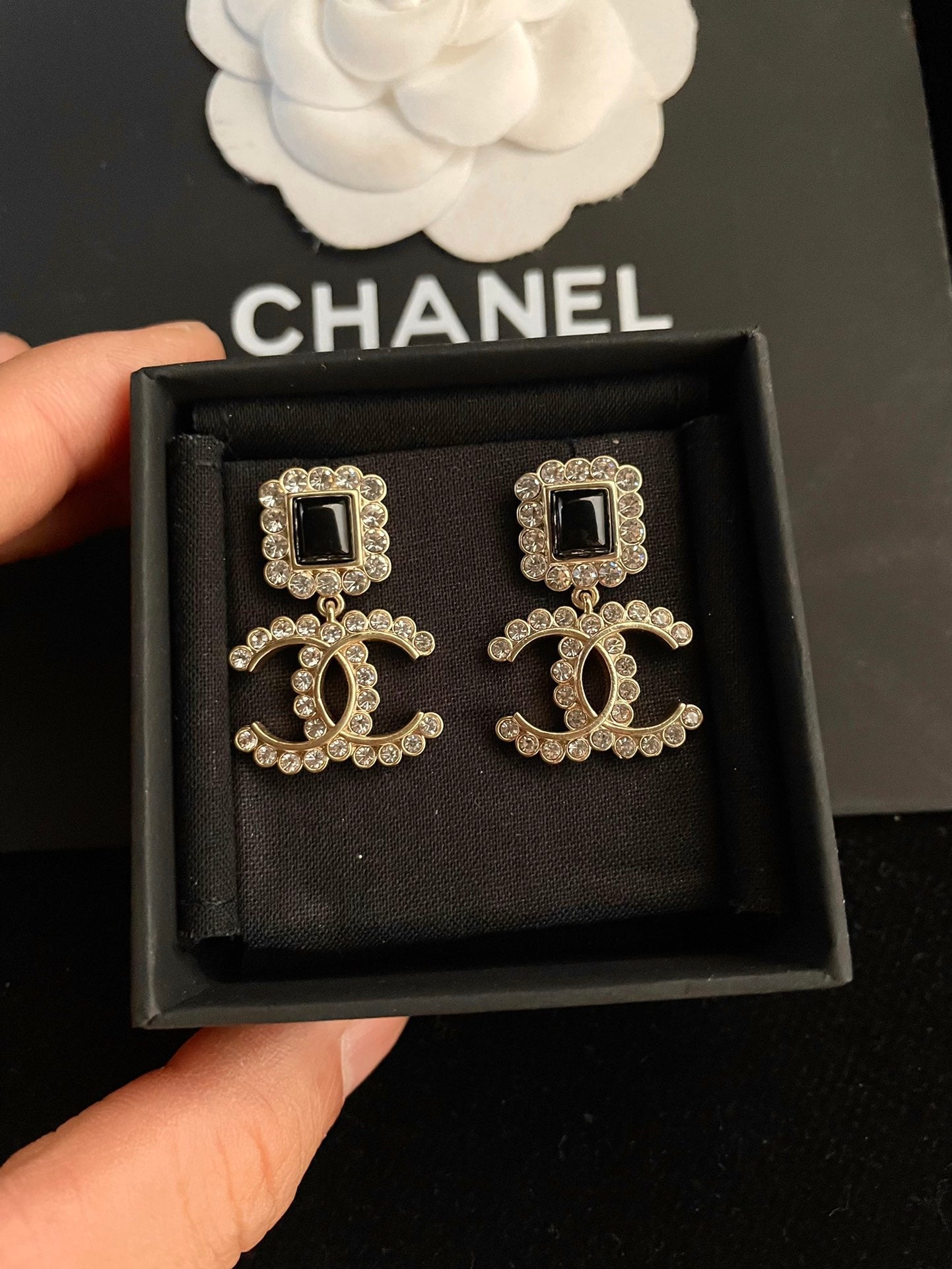 BL - High Quality Earring CHL 011