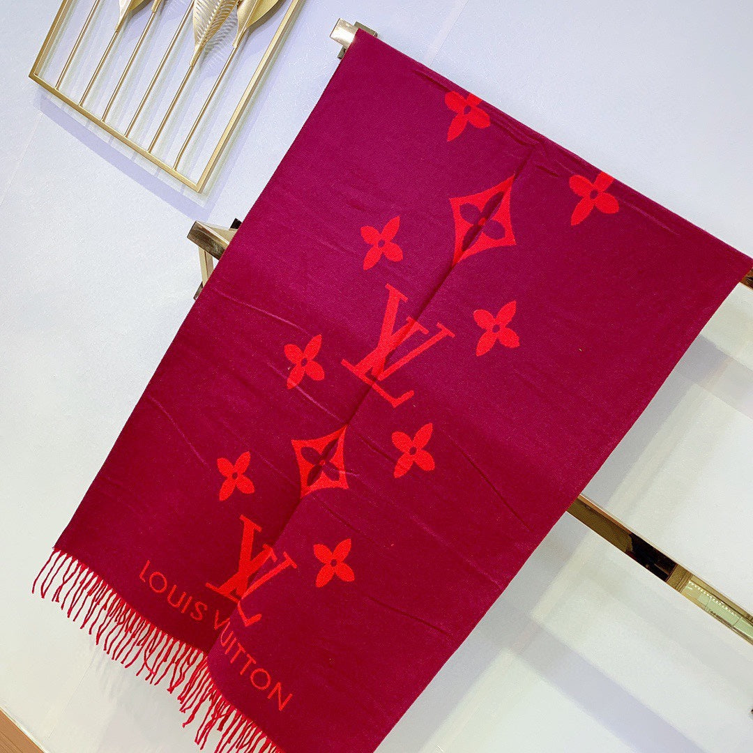 High Quality LUV  Scarf 034