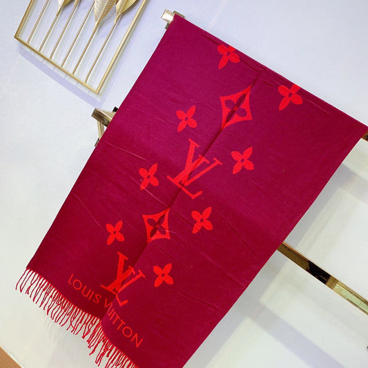 High Quality LUV  Scarf 034