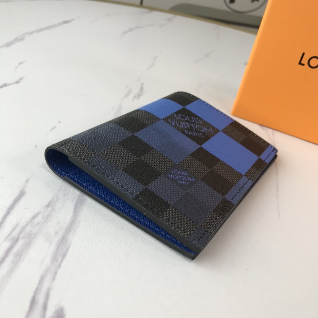 BL - High Quality Wallet LUV 049