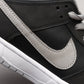 BL - NKE shadow grey