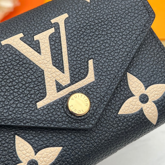 BL - High Quality Wallet LUV 135