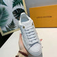 BL - High Quality Luv Sneaker 219