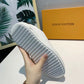 BL - High Quality Luv Sneaker 219