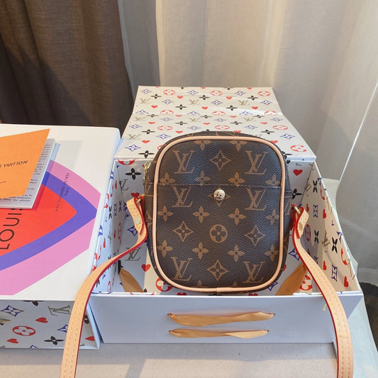 BL - High Quality Bags LUV 083