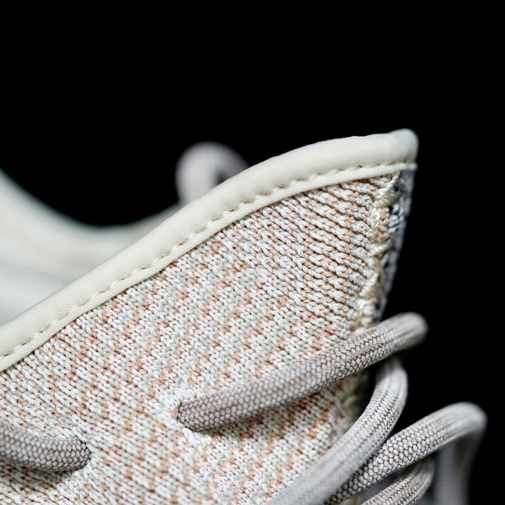 BL - Yzy 350 V2 Ash Pearl Sneaker