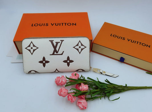 BL - High Quality Wallet LUV 002